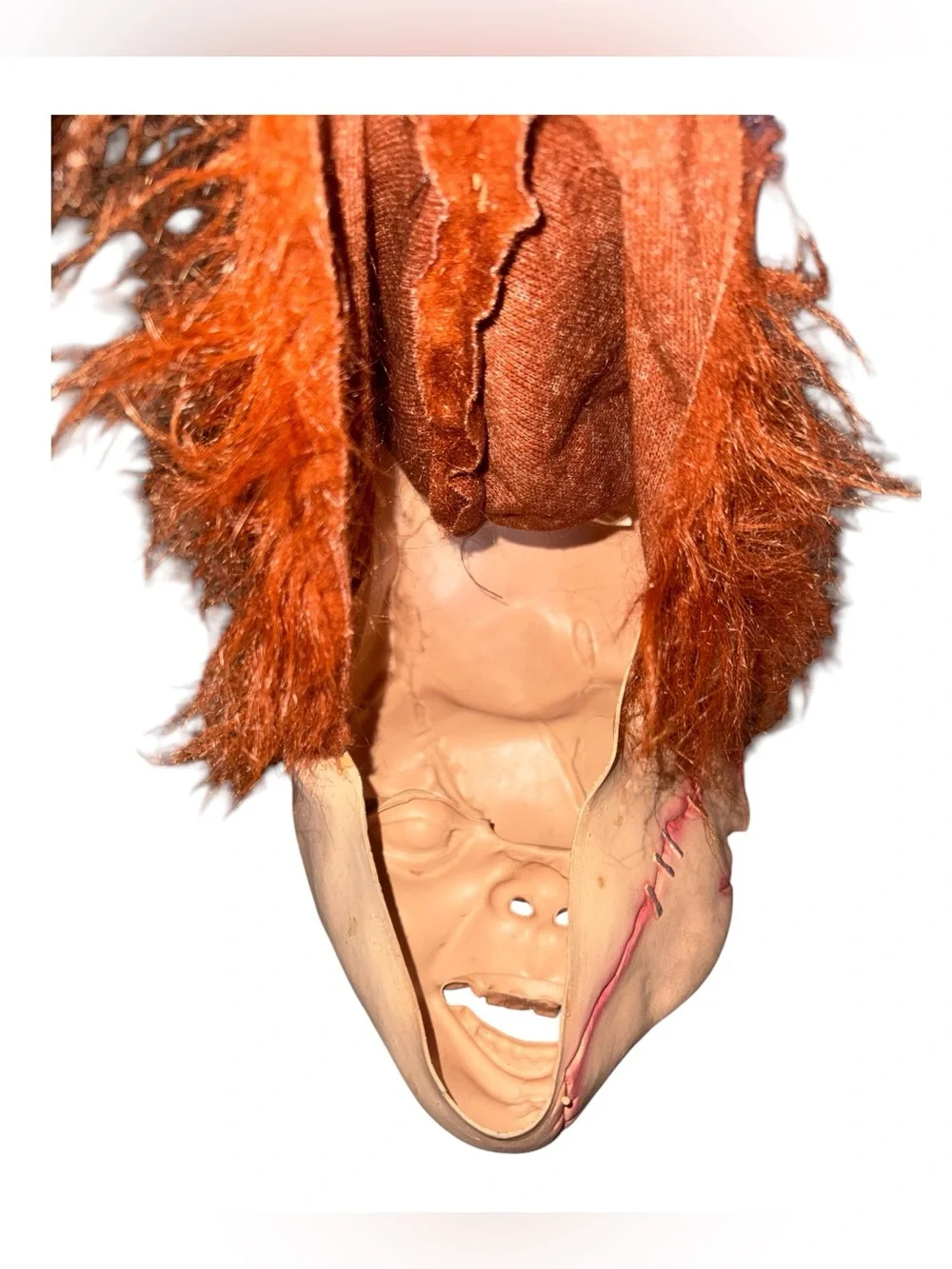 Chucky Doll Halloween Mask & Plastic Faux Machete for Halloween Trick or Treat